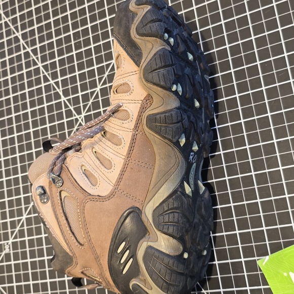 Size 8.5 Womens Oboz Tan & Natural Waterproof Hiking Boots - Picture 8 of 12